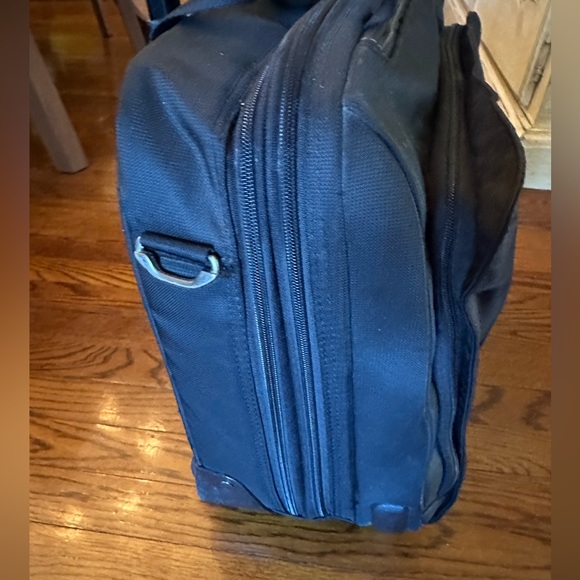 Briggs&Riley verb rolling briefcase w/ lifetime repair guarantee - Picture 13 of 16